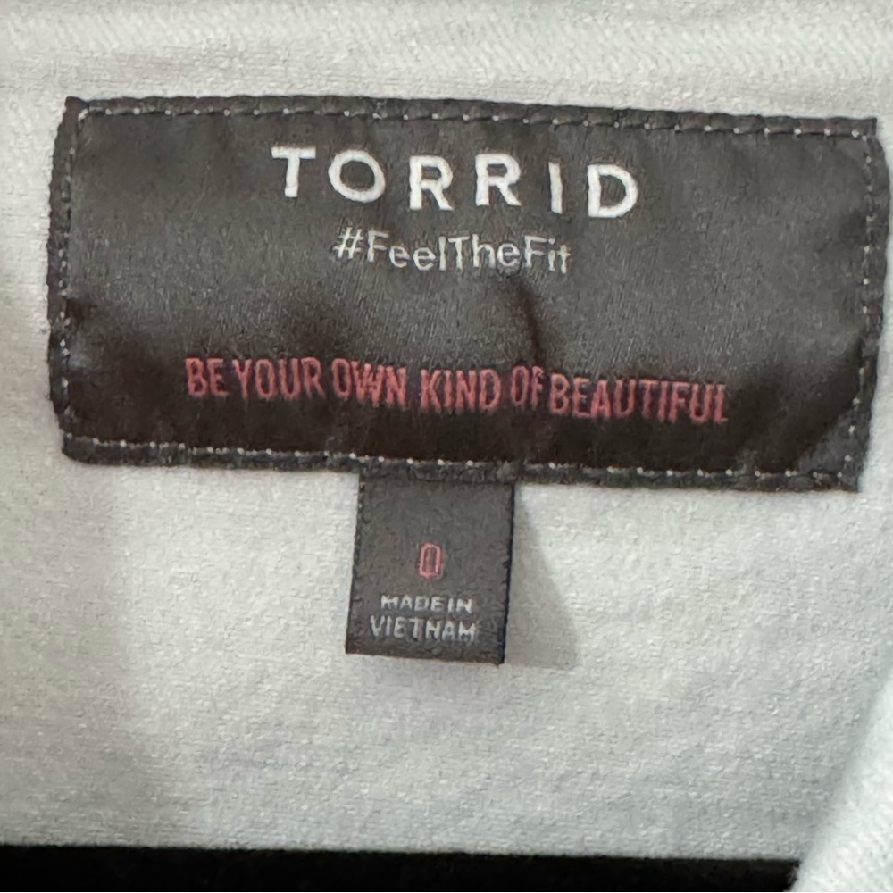 “SOLD” Torrid Always Proud White Denim Jacket Cropped Rainbow Color Block - Picture 6 of 9